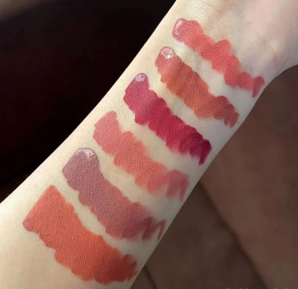 پک رژلب مایع 6 تایی خرسی color castle