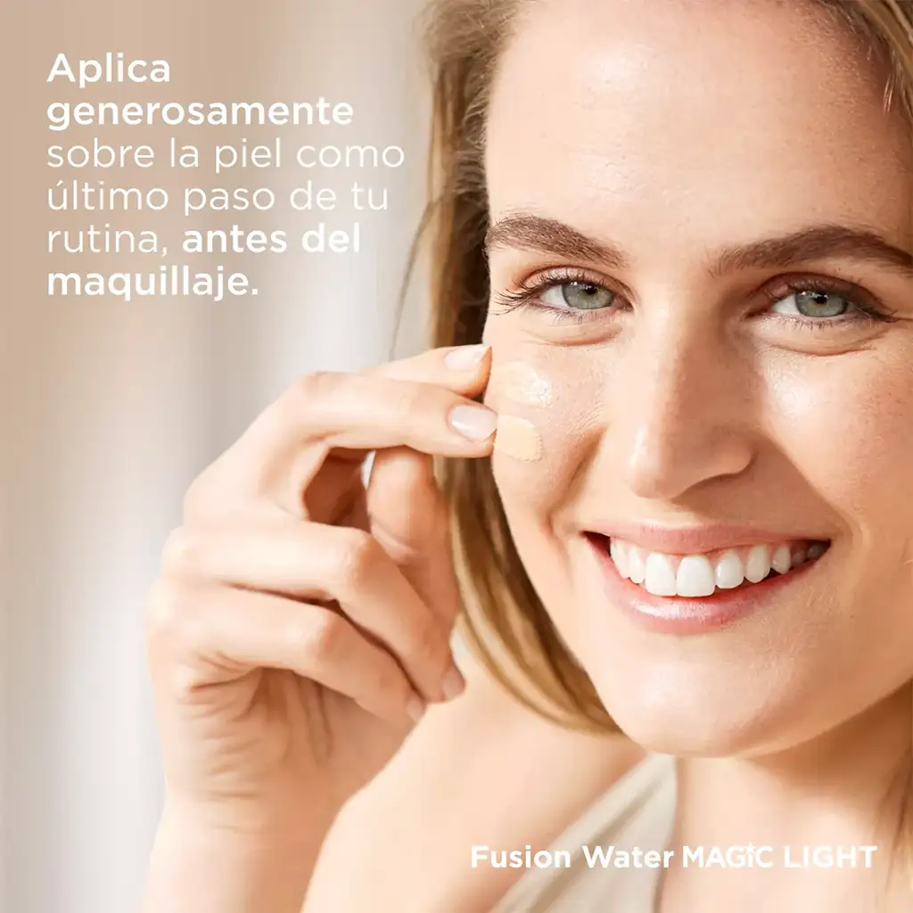 ضد آفتاب ایزدین فیوژن واتر مجیک رنگ لایت ISDIN Fusin Water MAGIC LIGHT