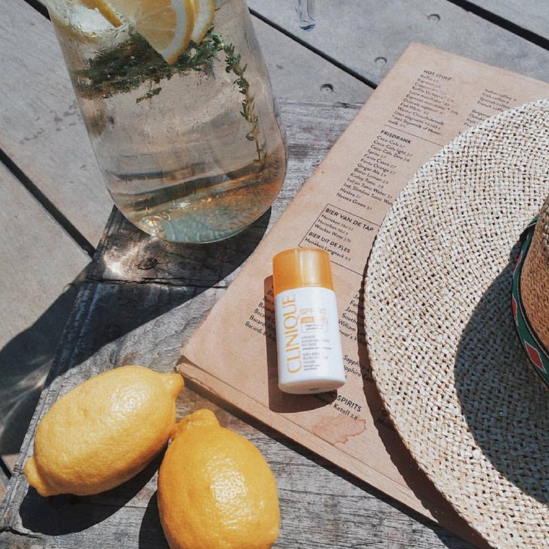 ضد آفتاب کلینیک فلویید مینرال اصل Clinique | پوست حساس