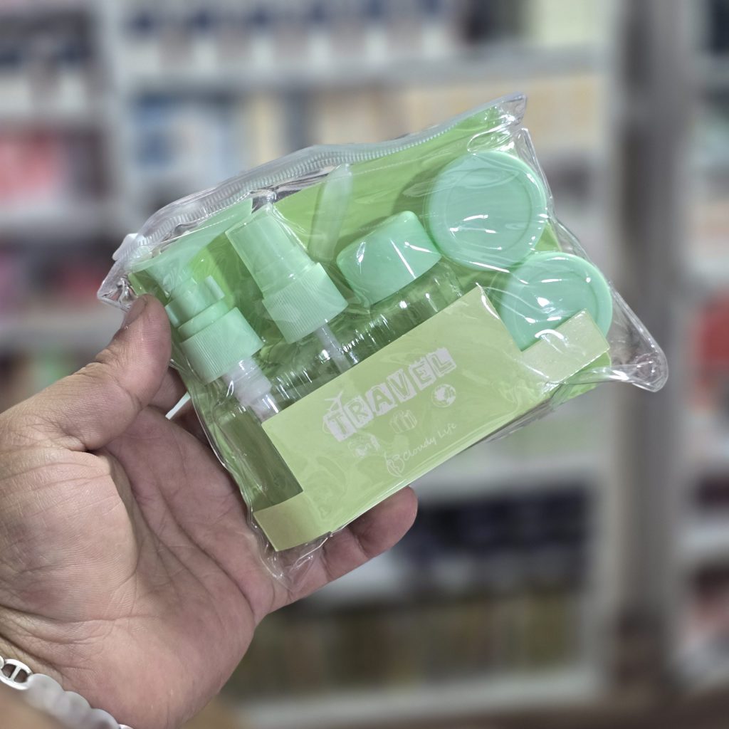 پک مسافرتی آرایشی 5 تکه (cosmetic travel pack )