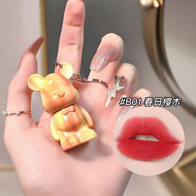 رژ مخملی کره ای دسته کلیدی خرسی B01